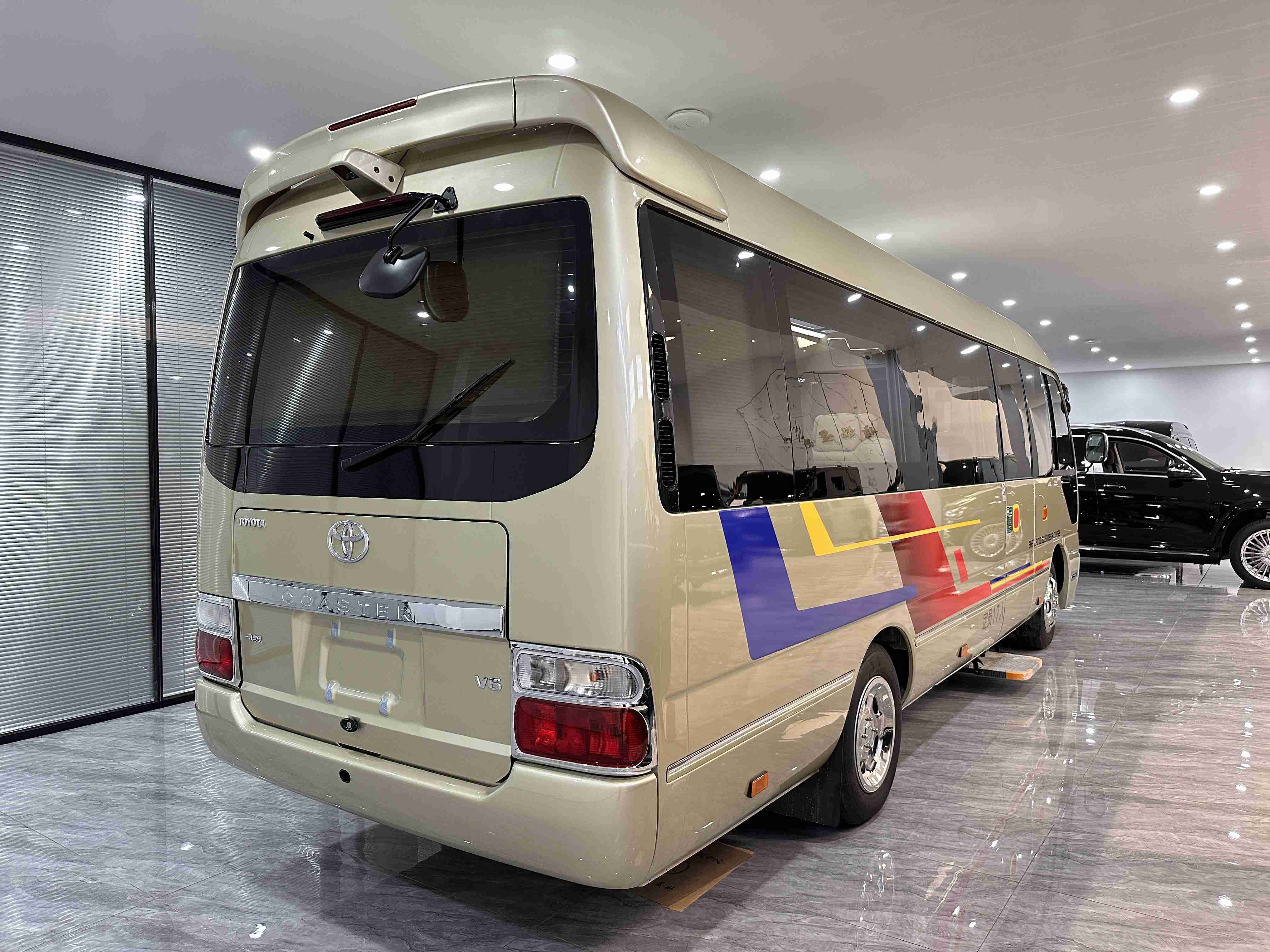 多美卡赛车总动员3合金汽车玩具TOMICA黑风暴杰克逊货柜车麦