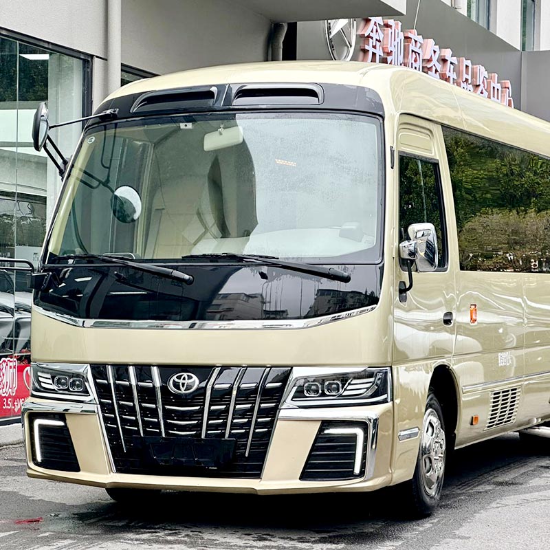 丰田考斯特12座定制款 适用政企接待和外出旅游